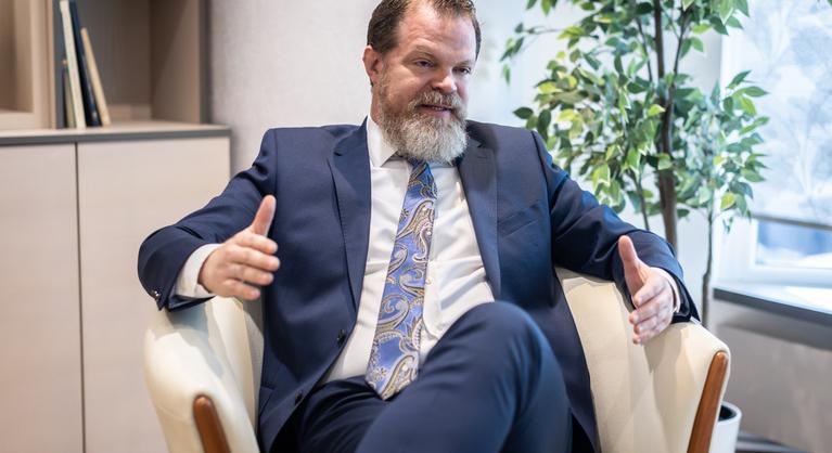 Az NMHH elnöke szerint óvintézkedésekre van szükség az MI alkalmazásakor