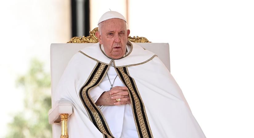 Ferenc pápa támogatja az azonos nemű párok megáldását
