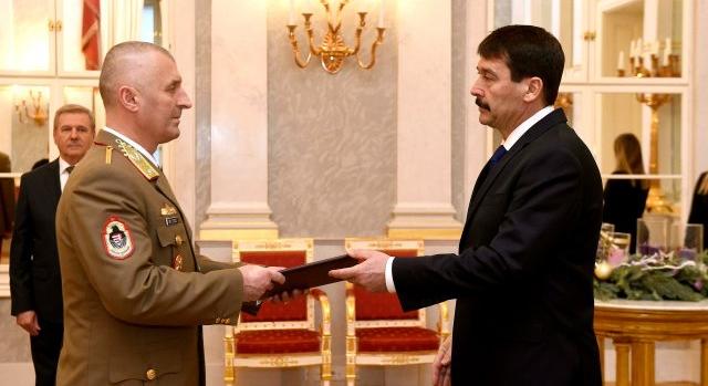 Magyar tábornok vezeti az Európai Unió bosznia-hercegovinai műveletét