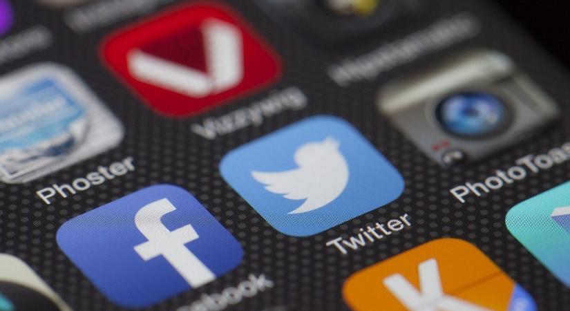 Érkezik a fizetős Facebook és Instagram