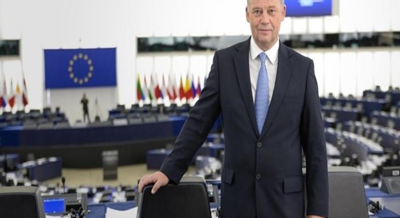 Szanyi Tibor: a nacionalisták barátsága egymás népeinek utálatában fejeződik ki