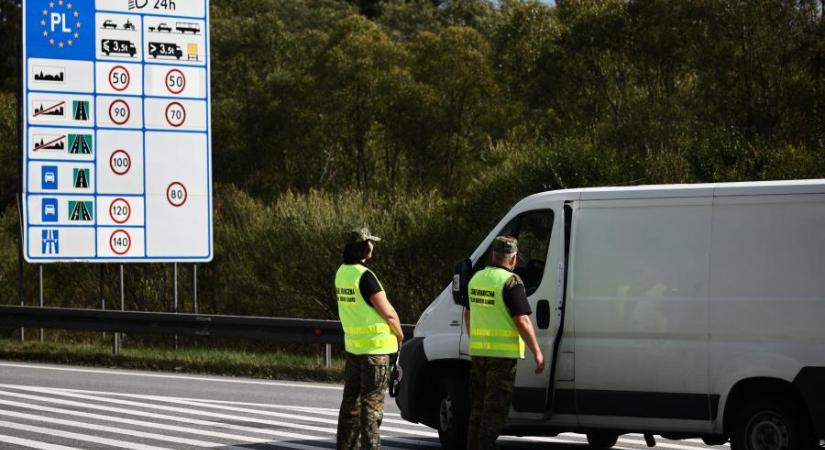 Lengyelország ideiglenes ellenőrzést vezet be a szlovák határon