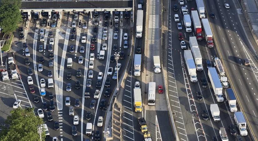 3500 milliárdos büntetést fizethet a GM és a Stellantis