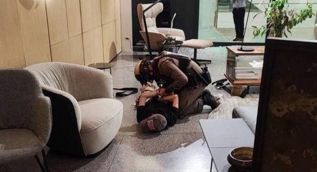 14 éves fiú gyilkolt egy bangkoki luxus-bevásárlóközpontban - videók