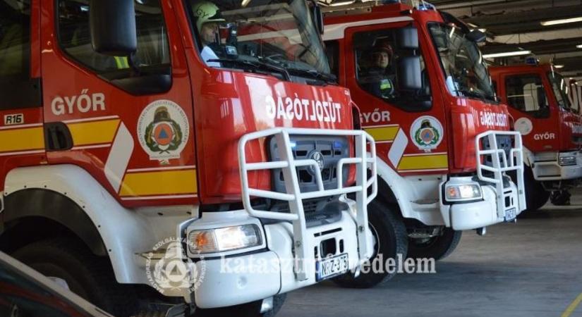 Tűz volt egy győri társasházban
