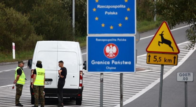 Lengyelország és Csehország is visszaállítja az ellenőrzést a Szlovákiával közös határain
