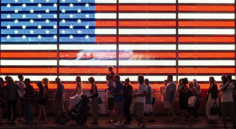 Michael Burry az amerikai migránsválságot is kihasználná