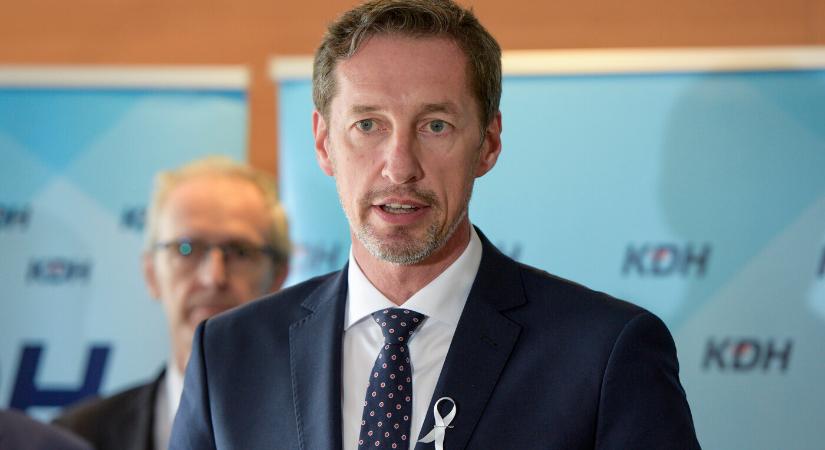 Majerský: Összeegyeztethető a megyeelnöki poszt a parlamenti képviselőséggel