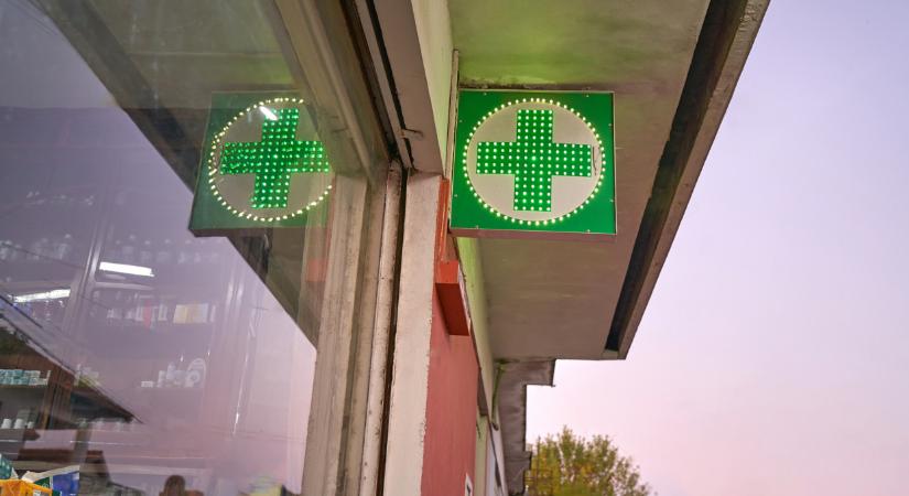 Tucatjával veszik a magyarok most ezt a gyógyszertárban: fogalmuk sincs, hogy függőséget okoz
