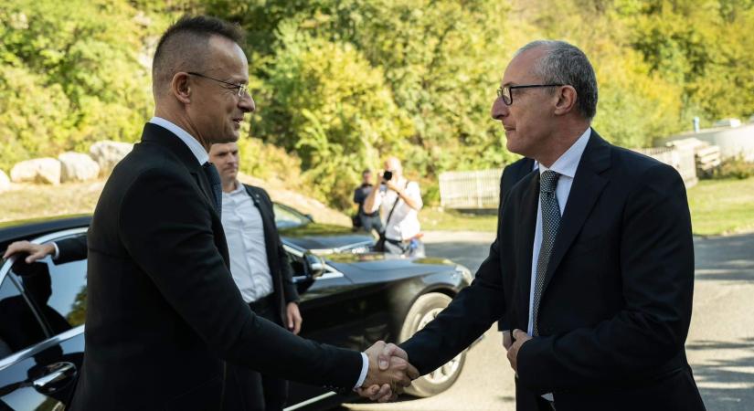 Szijjártó Péter: Töretlen a nemzetközi beruházói bizalom Magyarország iránt