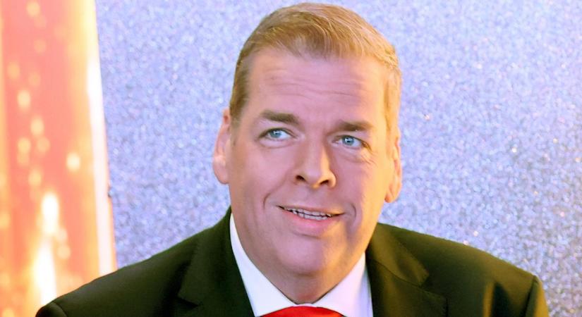 Váratlan fordulat: Schmuck Andorral megy randizni Árpa Attila egyik párjelöltje
