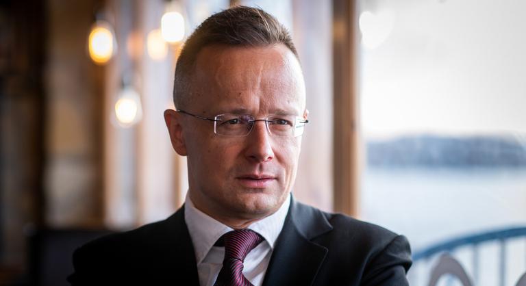 Szijjártó Péter: Ha egy nagykövet beavatkozba az ország belügyébe, leváltanám