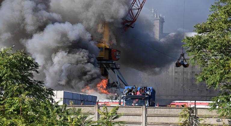 Tűz van Budapesten, kigyulladt egy hulladékfeldolgozó
