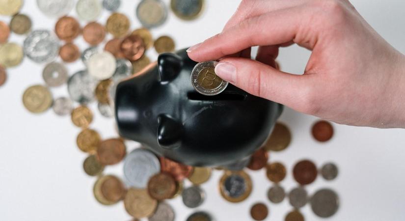 Így takarékoskodnak a magyarok a bizonytalan gazdasági helyzetben