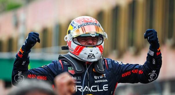 Verstappen titka, Hamilton és a Ferrari – kedd