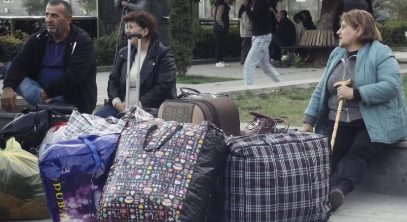 Gyilkosságtól és megtorlástól tartottak a Hegyi-Karabahból menekülők
