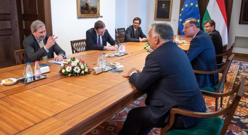 Cáfol a bizottsági alelnök, nincs megállapodás az Orbán-kormánnyal az uniós pénzekről