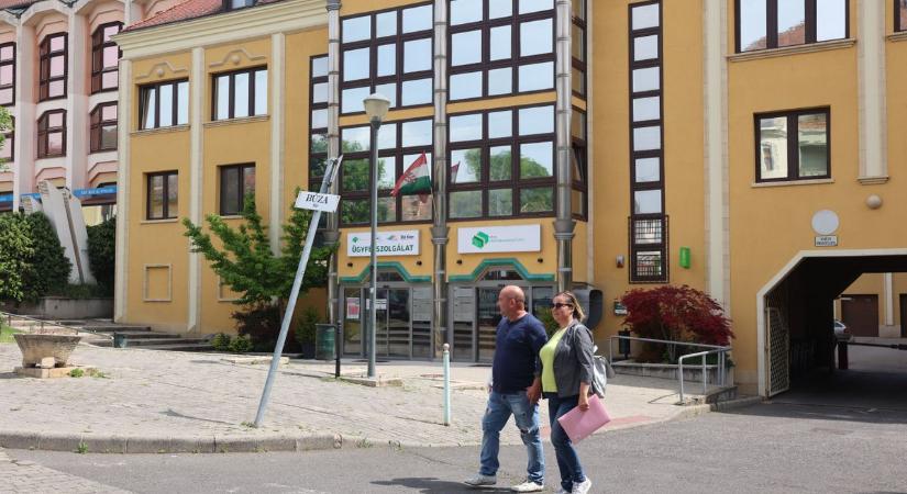 Botrány: nem tudták meghallgatni a cégvezetőket Pécsen