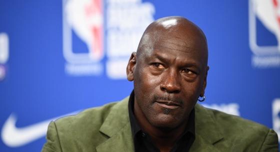 Michael Jordan az első sportoló, aki bekerült Amerika 400 leggazdagabb embere közé