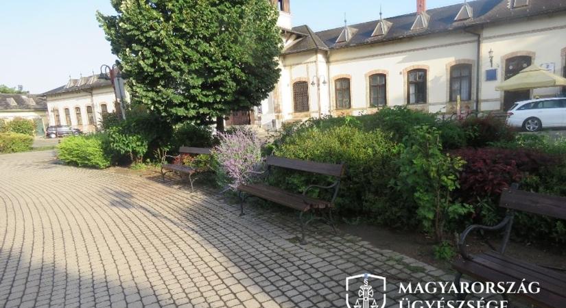 Hajléktalanok fosztották ki a részeget Siófokon
