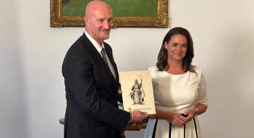 Így tette le Marco Rossi a magyar állampolgársági esküt - videó