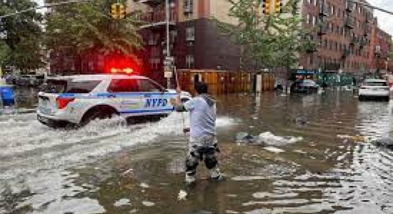 New Yorkot leterítette a csapadék - hatalmas áradások a városban