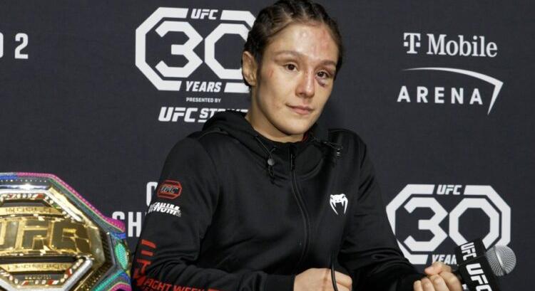 Csak most derült ki: Alexa Grasso keze is eltört Shevchenko elleni mérkőzésen