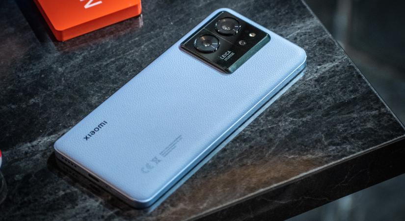 Megfizethető árú csúcskategóriás telefont mutatott be a Xiaomi