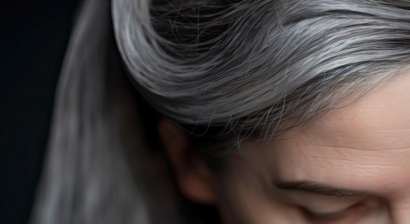 Ez a vitamin lelassítja az őszülés folyamatát: a hajhullás hátterében is ennek a szerves anyagnak a hiánya állhat