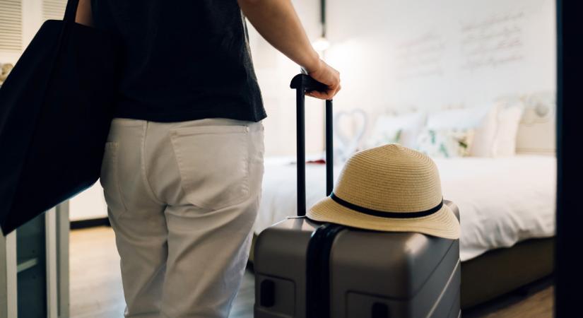 Komoly csökkenés a turizmusban: fájdalmasan visszaesett a magyar vendégek száma