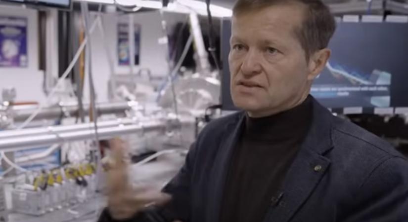 Az orosz-ukrán háború károsultjainak ajánlja fel jutalmát Krausz Ferenc