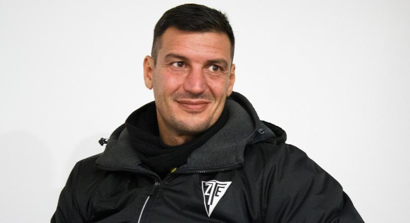 Másodosztályú csapatra sem mondana nemet a korábbi paksi edző