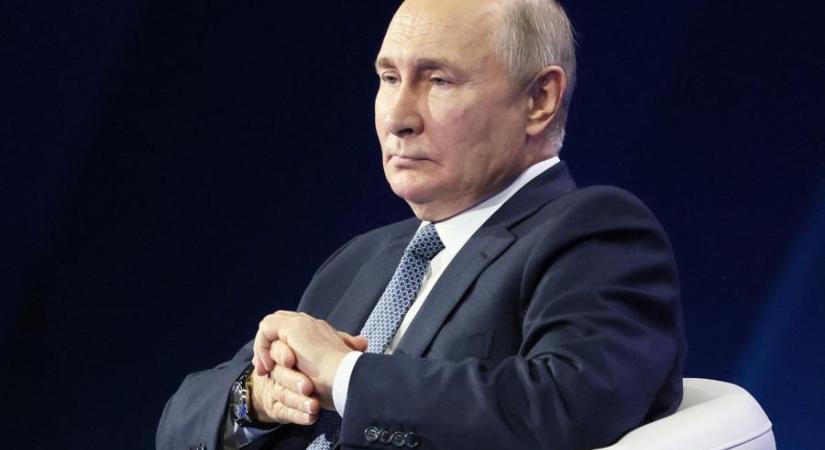 Vlagyimir Putyin kissé zavaros elméletben fejtegette, miként szabadul meg a világ a rabszolgává tevő pénzügyi modellek diktatúrájától
