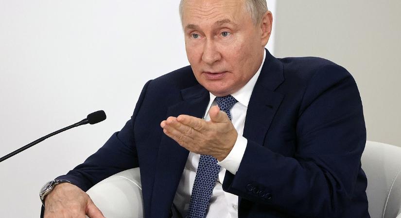 Putyin szabadságharcot hirdetett az adósrabszolgaságba taszító diktatúrák ellen