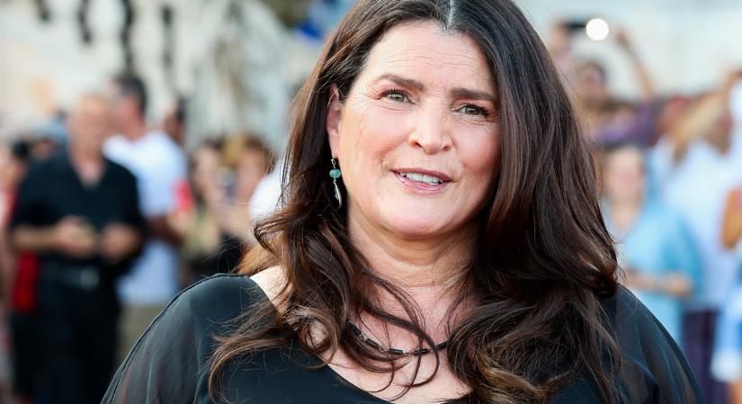 Julia Ormond is beperelte Harvey Weinsten-t: azt állítja, az egykori filmmogul 1995-ben orálisan megerőszakolta