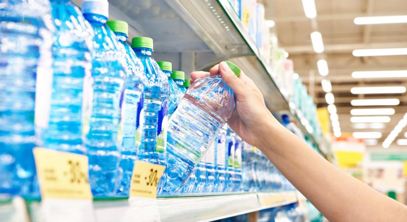 Jön a kötelező visszaváltás a PET palackoknál