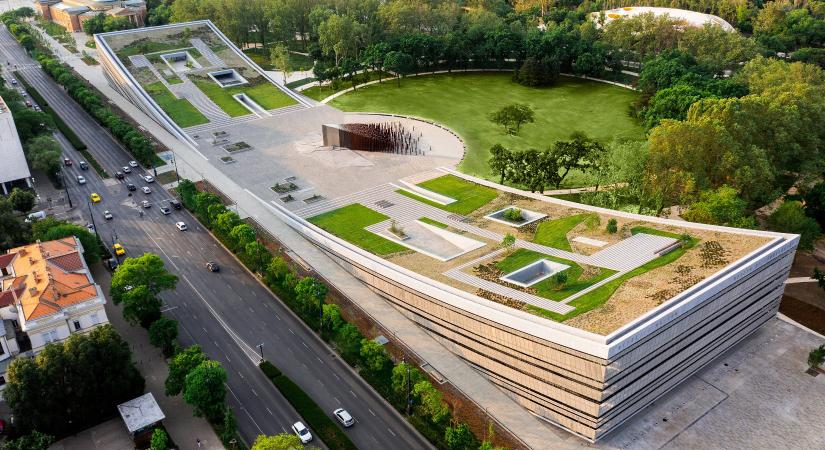 Három Magyar Építő projekt is versenyben van a kiemelkedő tetők nemzetközi díjáért