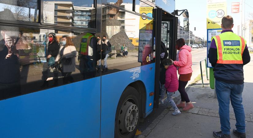 Hihetetlen, mekkora a buszsofőr-hiány: már innen is toboroznak Budapestre, le fog esni az állad