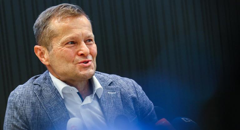 Váratlanul hazatért a Nobel-díjas Krausz Ferenc