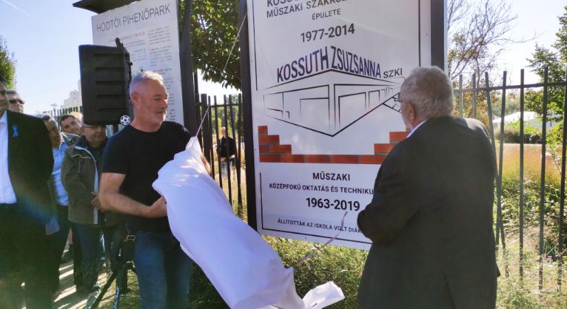 Kétszáznál is többen emlékeztek a Kossuth szakközépiskolára