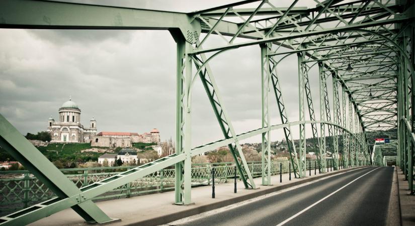 Döntött Szlovákia: meghosszabbították a határellenőrzést a magyar határon