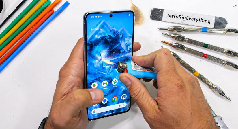 Zack Nelson sem tudott kárt tenni a Pixel 8 Próban