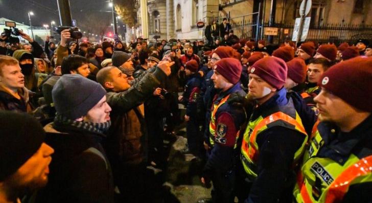 Külső titkosszolgálati behatolási kísérletek