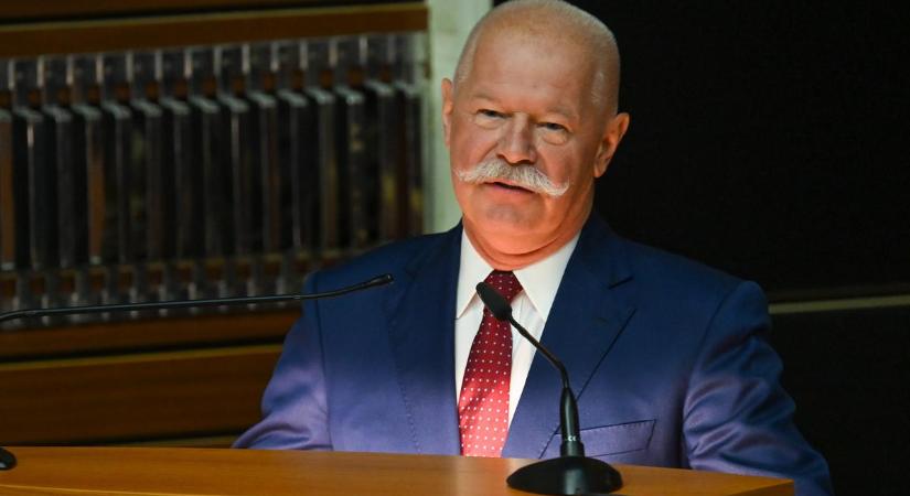 Alaposan felbosszantotta a színművészt Csák János miniszter videója
