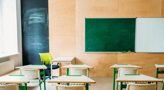 Kétes körülmények miatt fordult az ombudsmanhoz a Pedagógusok Szakszervezete
