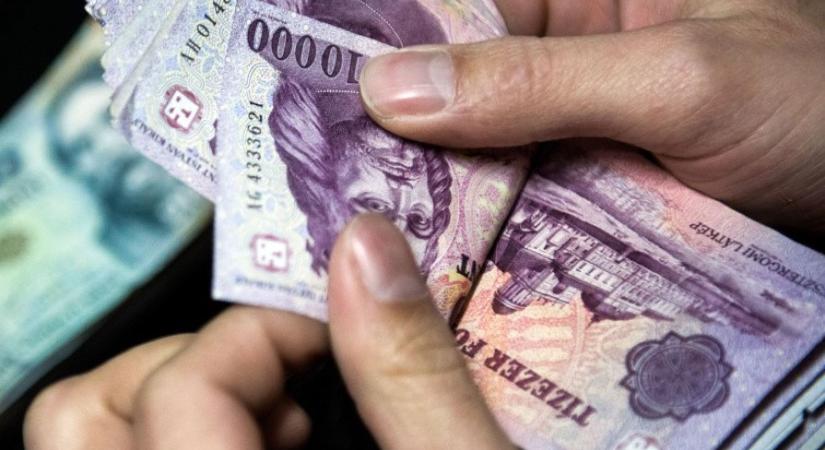 Átlagosan 13 millió forint megtakarítás jut egy magyar háztartásra