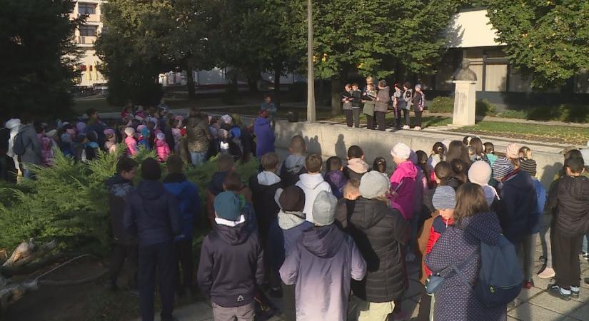 Felavatták a gólyákat a Deák-diáknapon