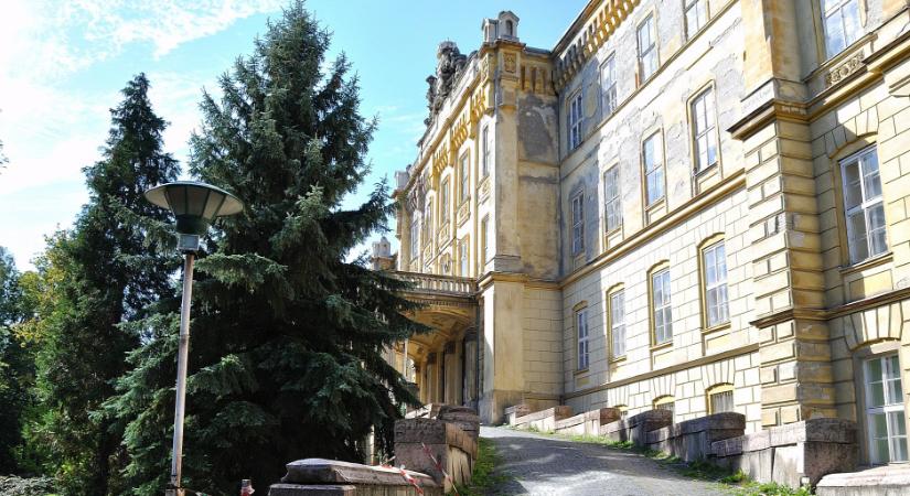 Ha sok cigit szívok, nem tompít annyira a gyógyszer - Ilyen volt az élet a Lipót falai között