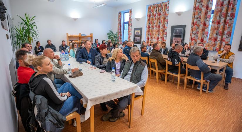 Lakossági fórumot tartottak Cseresznyésben
