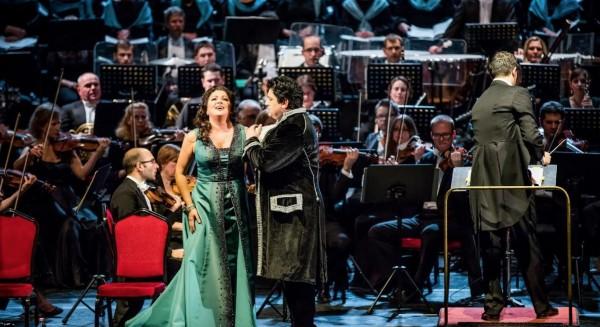 Anna Netrebko és Yusif Eyvazov énekli A trubadúr főszerepeit az Eiffel Műhelyházban